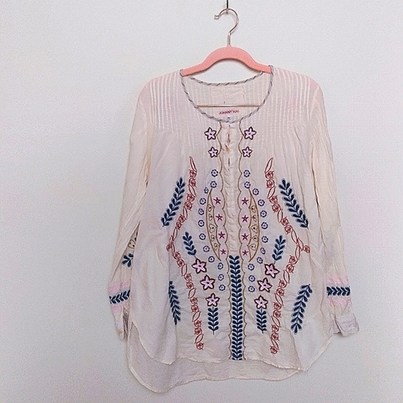 Johnny Was 3J Workshop Cream Floral Embroidered Blouse Size Medium - Picture 2 of 11